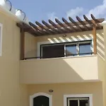 Ocean View Sunny Retreat Διαμέρισμα