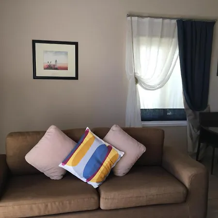 Ocean View Sunny Retreat