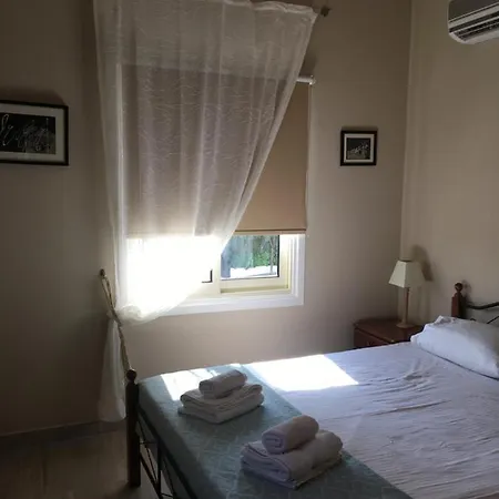 Ocean View Sunny Retreat アパート プロタラス